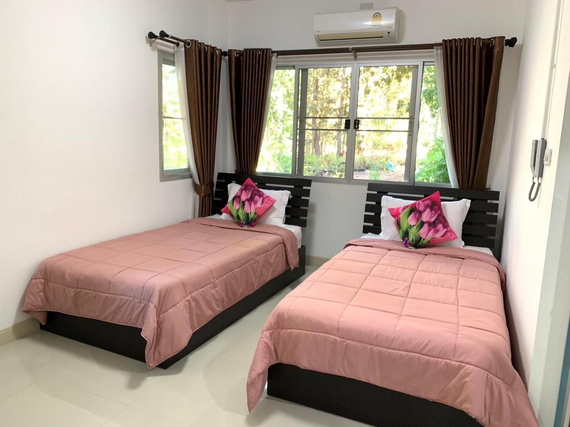 Baan Pingkan Wellness Resort San Kamphaeng Exterior photo